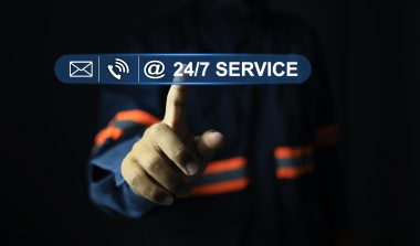 Mechanical,Engineer,Or,Technician,Pointing,The,Service,Icon,For,Standby